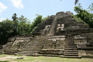 Temple maya